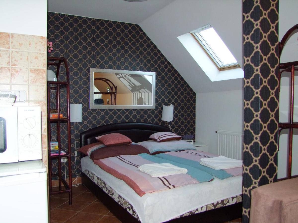 Greta Apartman Hajdúszoboszló Buitenkant foto