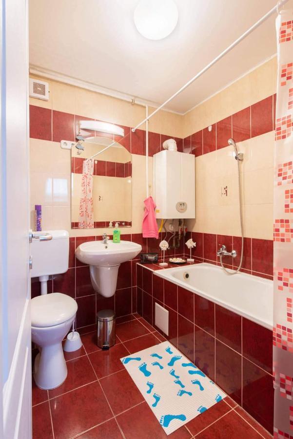 Greta Apartman Hajdúszoboszló Buitenkant foto